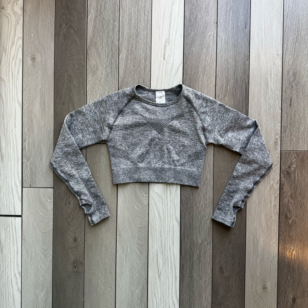 AYBL Motion Seamless Long Sleeve Crop Top Women’s | Size: Small